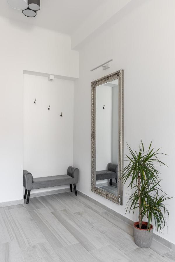 Studio Apartment Home Split Exterior photo